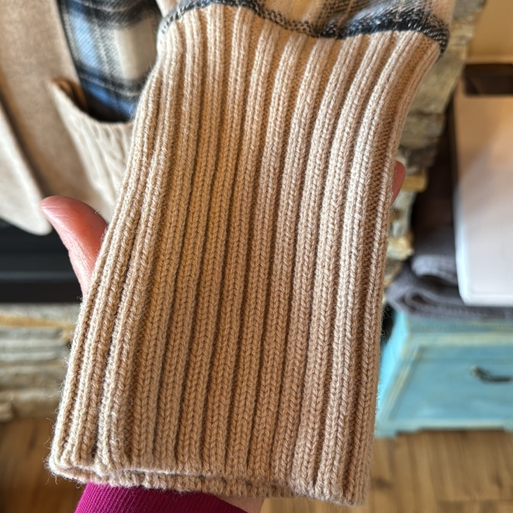 Sundance blue and black plaid jacket size 16 - Picture 5 of 7